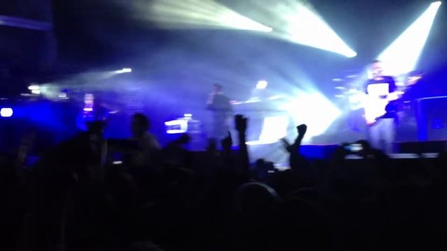 Deftones Concert Terminal 5 NYC 3/9/13: Intro/Diamond Eyes (iPhone Dropped) смотреть онлайн
