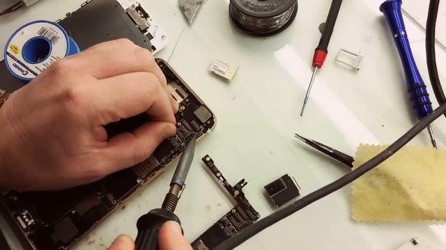 Repairing dark screen of iPhone 6+ plus After changing LCD смотреть онлайн