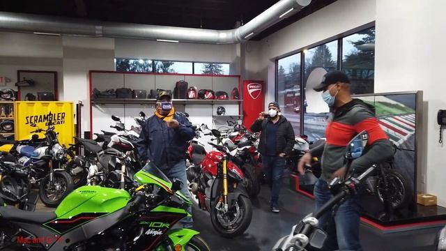 2021 ZX10R! 650IB picks up his new zx10r. Corey Alexander breaks down the new features of the 2021 смотреть онлайн