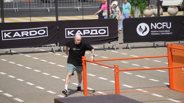 КАРДО:Международные соревнования по фрирану / паркур трюки и сальто (часть 2) смотреть онлайн