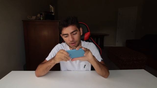 iPhone Silicone Case 1 Year Later... смотреть онлайн