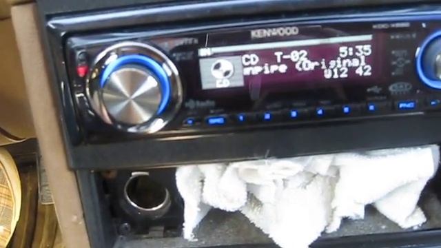 Ferrari Testarossa!! and Volvo Subwoofer = Bass Part 1 смотреть онлайн