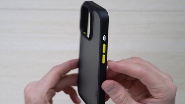Torras Shockproof iPhone 15 Pro Case смотреть онлайн
