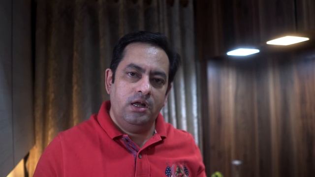 iPhone 12 pro unboxing with MagSafe Charger - No charger in box will other brands follow? смотреть онлайн