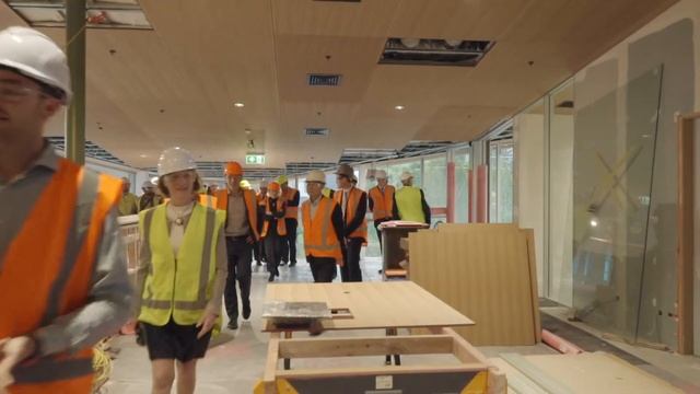Mayor Lianne Dalziel tours Haere-roa смотреть онлайн