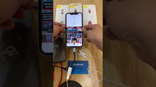 Test jack chuyển đổi vừa sạc vừa nghe Baseus L37 máy iPhone 11 смотреть онлайн