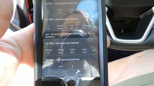 playing with my new MX OBD2 WiFi Adaptor with Iphone 6S app смотреть онлайн