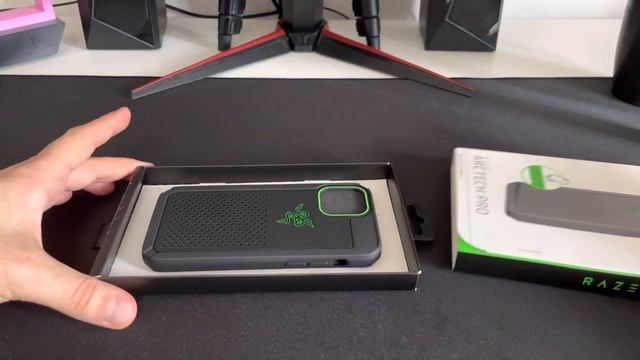 Razer Arctech Pro Phone Case on iPhone 12 Pro Unboxing + Review смотреть онлайн