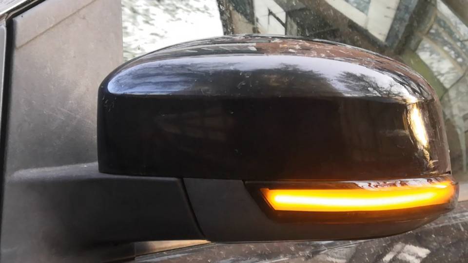 Динамические поворотники в зеркала на Форд Фокус 2. смотреть онлайн