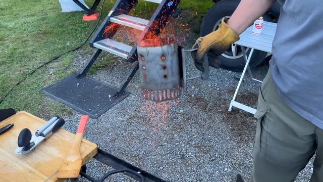 Camp Oven Chili Mac смотреть онлайн
