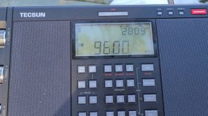 Tecsun H-501X ATS International Broadcast Band scan 2100 UTC telescopic antenna shortwave