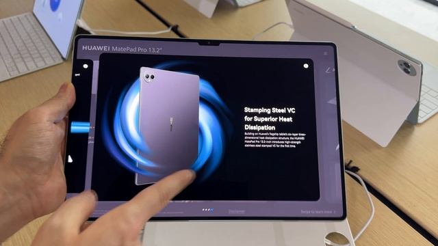 HUAWEI MatePad Pro 13.2 Hands-On Review from Dubai, and First Impressions смотреть онлайн