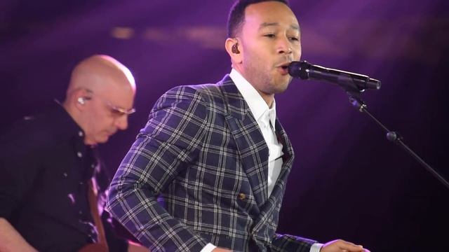 John Legend salutes Steve Cropper at BMI Awards смотреть онлайн