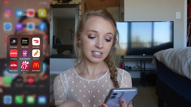 WHAT'S ON MY IPHONE 11! (Purple) смотреть онлайн