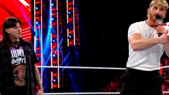 Logan Paul brings his favorite ring announcer Samantha Irvin to the ring. смотреть онлайн