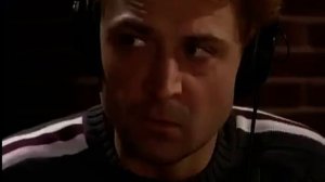 Уходи первой