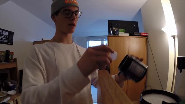 Copping the new Supreme Box Logo смотреть онлайн