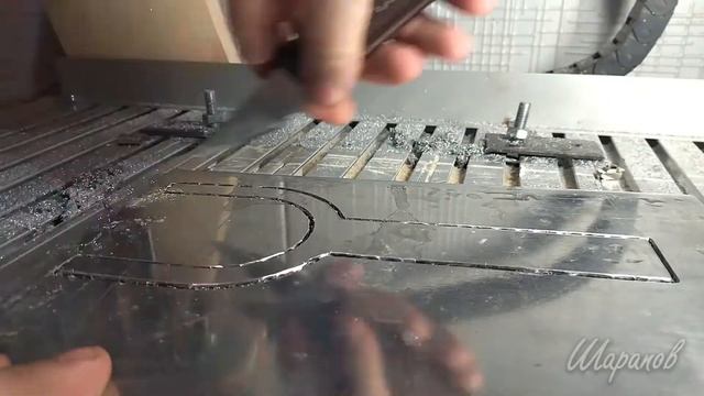 Изготавливаю металлическую деталь для старинного приёмника смотреть онлайн