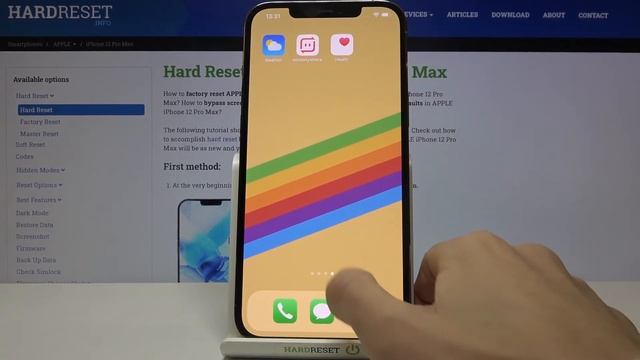 How to Move Home Screen Icons in iPhone 12 Pro Max - Change Icons Location смотреть онлайн