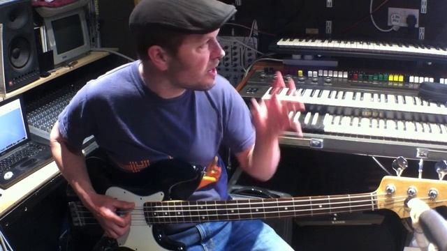 Bass Guitar Lessons - Notes on the Bass смотреть онлайн