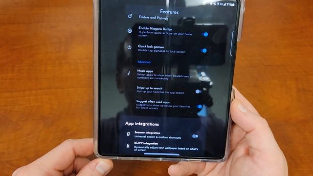 Galaxy Z Fold 3 Customization: A new launcher and wallpaper built for foldables! смотреть онлайн