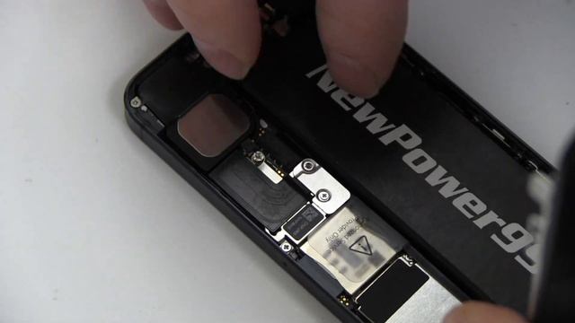 How to Replace Your Apple iPhone 5 A1429 Battery смотреть онлайн