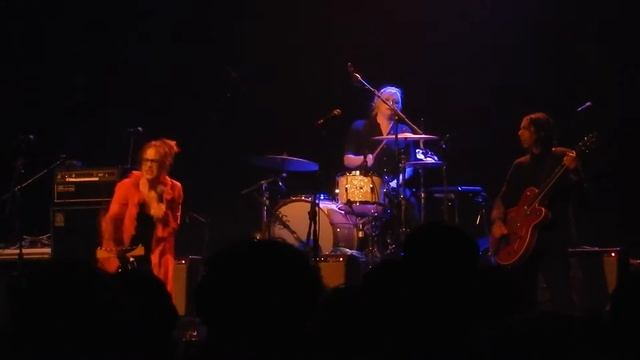 Fiona Apple live "Sleep to Dream" @ We Rock With Standing Rock Fonda Theater Dec. 18, 2016 смотреть онлайн