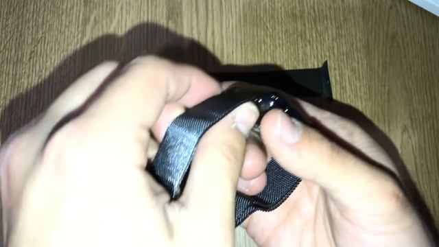 Milanese Loop Original vs. Milanese Loop Replica for Apple Watch (Space Black)- Fair Comparison смотреть онлайн