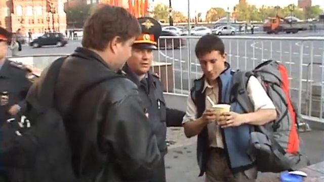 Сижу ем мороженое. смотреть онлайн