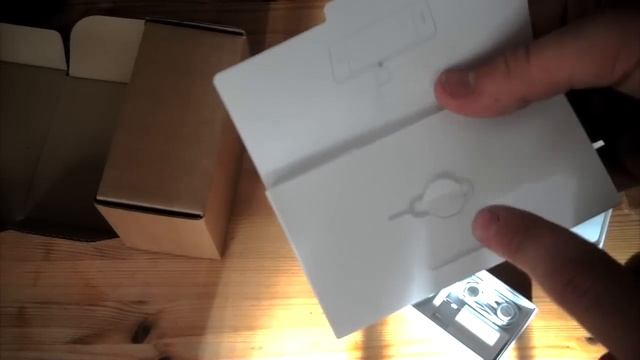 iPhone 4S 64GB schwarz Unboxing deutsch - felixba94 смотреть онлайн