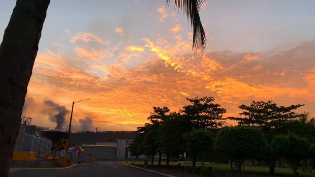 Video 4K a 60fps grabado desde un iPhone XR смотреть онлайн