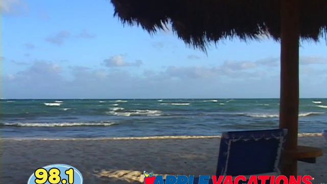 98.1 WOGL Apple Vacations Moment in Paradise 2 смотреть онлайн