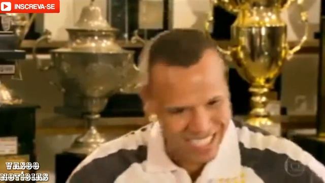 Fã de Romário, Luis Fabiano chega ao Vasco em busca de mais Títulos na Carreira. смотреть онлайн