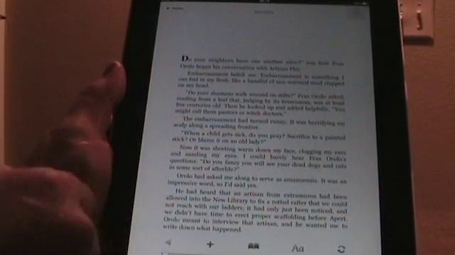 iPad Experience Series: Walk through three ebook readers смотреть онлайн