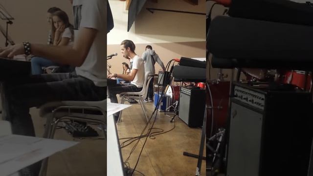 Bohemian Rhapsody live cover смотреть онлайн