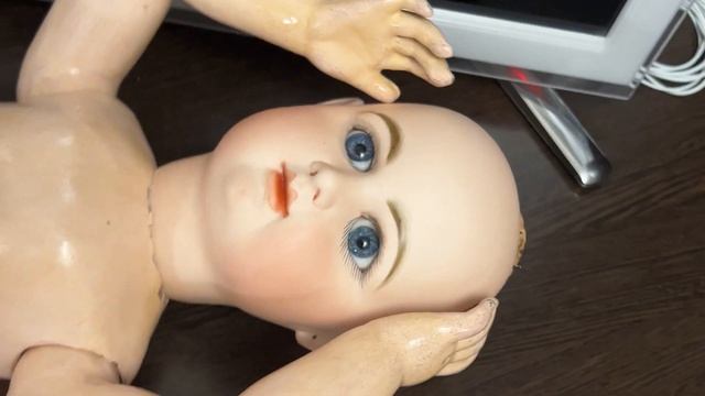 Ранняя антикварная французская кукла Rabery & Delphieu смотреть онлайн