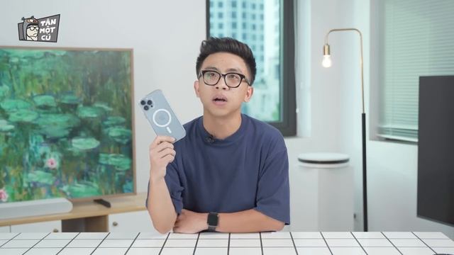 Review Case + Sạc MagSafe chính hãng Apple sau 1 năm: Đắt những vẫn NỨT, Ố VÀNG và MÓP??? смотреть онлайн