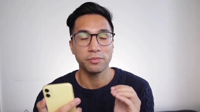 Unboxing of iphone11 (Yellow) смотреть онлайн