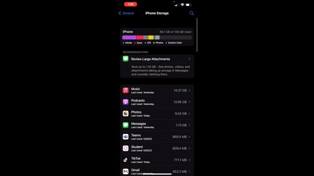 How to Clear Cache on iPhone Apps 2022 смотреть онлайн