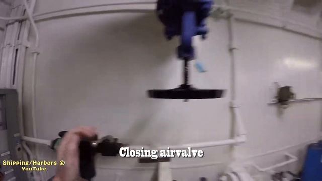 Startup Of a 4000kVA Generator on a Tugboat смотреть онлайн