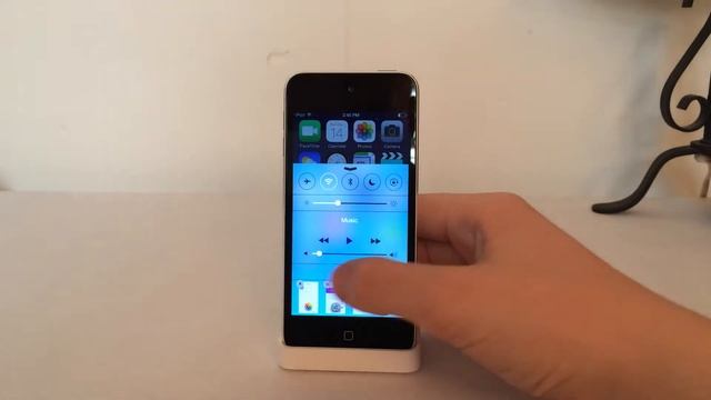 Tweak Recap: Part 2 - Two of the Best iOS 7.1.2 Compatible Tweaks - CSwitcher and NoMotion смотреть онлайн