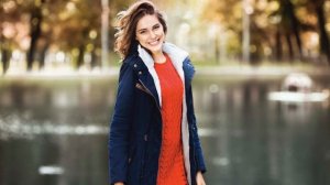 На пороге стояла модная профурсетка  и снимала взглядом мерки с жены. Будто гардероб шить собиралас