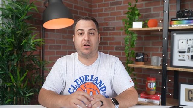Google Pixel 6a vs iPhone SE: Best Budget Camera in 2022? смотреть онлайн
