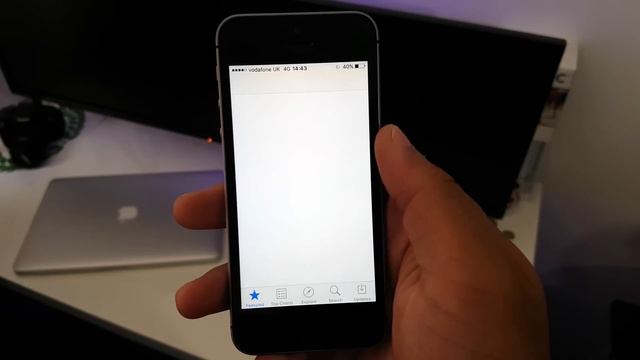 iPhone SE Review | Best Phone Deal 2016? | Space Grey [4K] смотреть онлайн