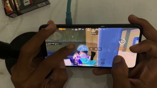 iPhone XS MAX | Handcam 5 fingers + gyro | PUBG MOBILE 2023 | akurasi💯 no recoil смотреть онлайн
