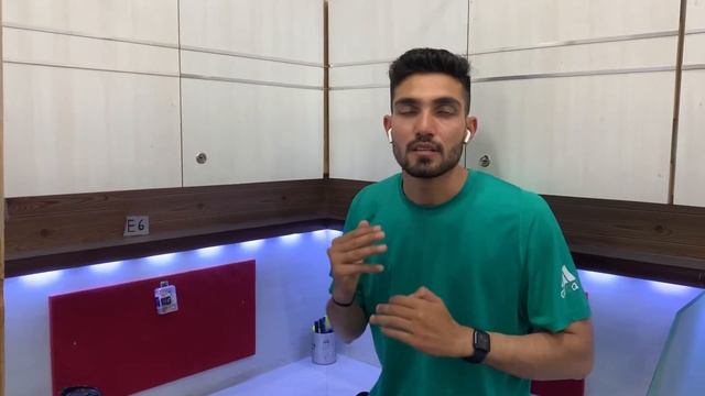 Apple AirPods | _ should you buy AirPods 2 in 2022 || AirPods 2 review in 2022 смотреть онлайн