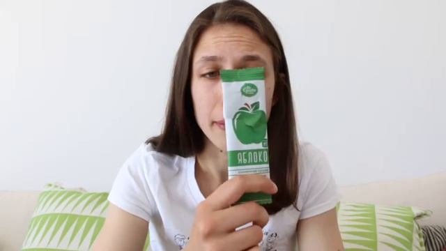 Trying Russian Candy | Exchange Student in Stockholm смотреть онлайн