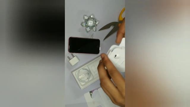 iPhone se (2020) product red🍎 unboxing смотреть онлайн