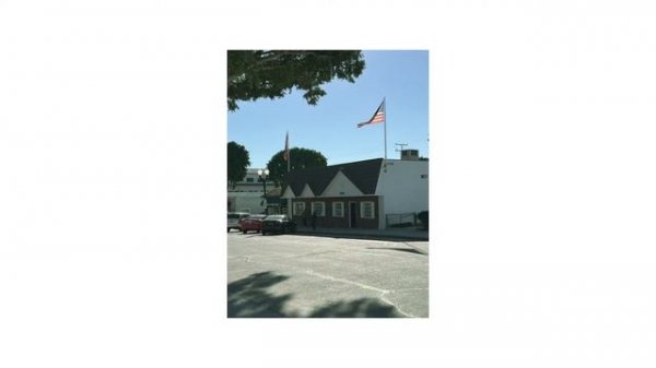 Street Photography with an iPhone 13 Mini