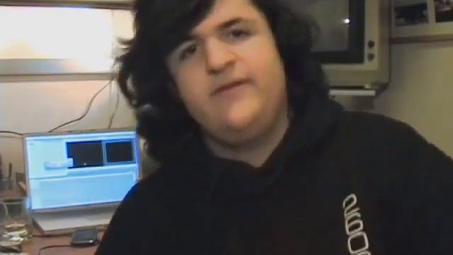 Apple Store West 14th Street: Loot смотреть онлайн